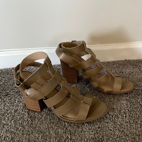 American Eagle Chunky strappy heels Size 11 - Picture 2 of 7